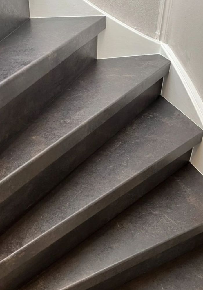 Betonlook trappen Zwarte Staal