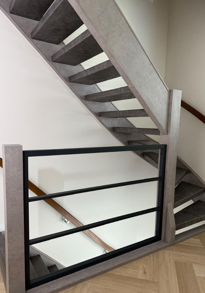 Betonlook trappen Bluesteel