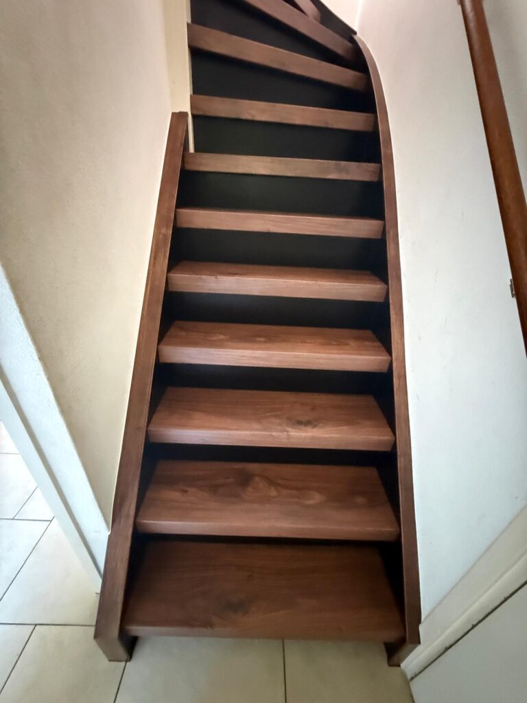 Houtlook trappen Walnuss