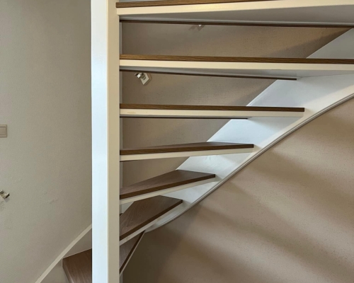 Open trap renovatie 46 Open trap renovatie