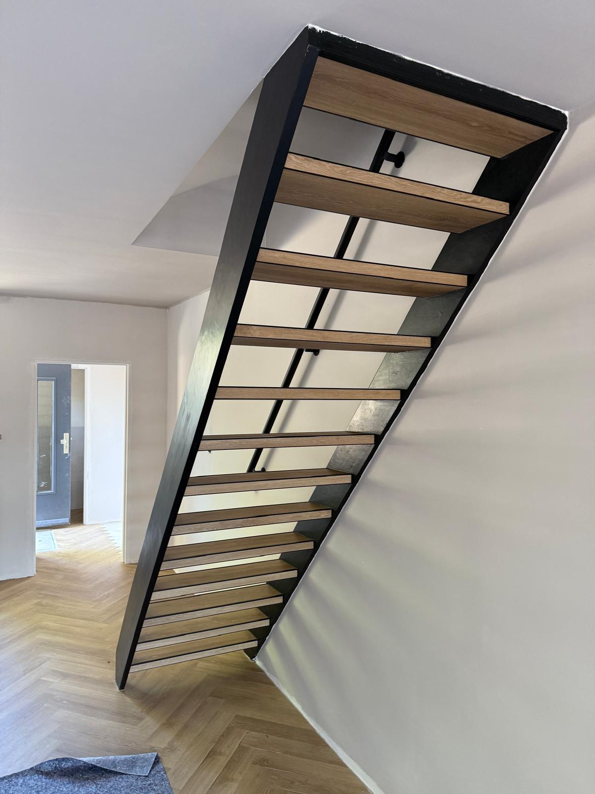 Houtlook trappen Tam