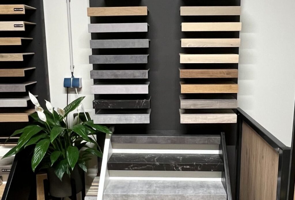 Showroom VIC Stairs PVC. Traprenovatie showroom Zuid Holland. Traprenovatie materialen kopen.