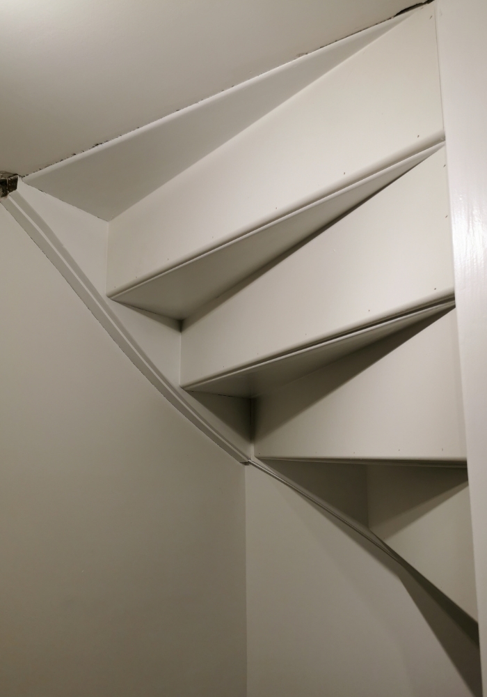 Trap dichtmaken mdf. Trap dicht laten maken kosten. Open trap afsluiten.