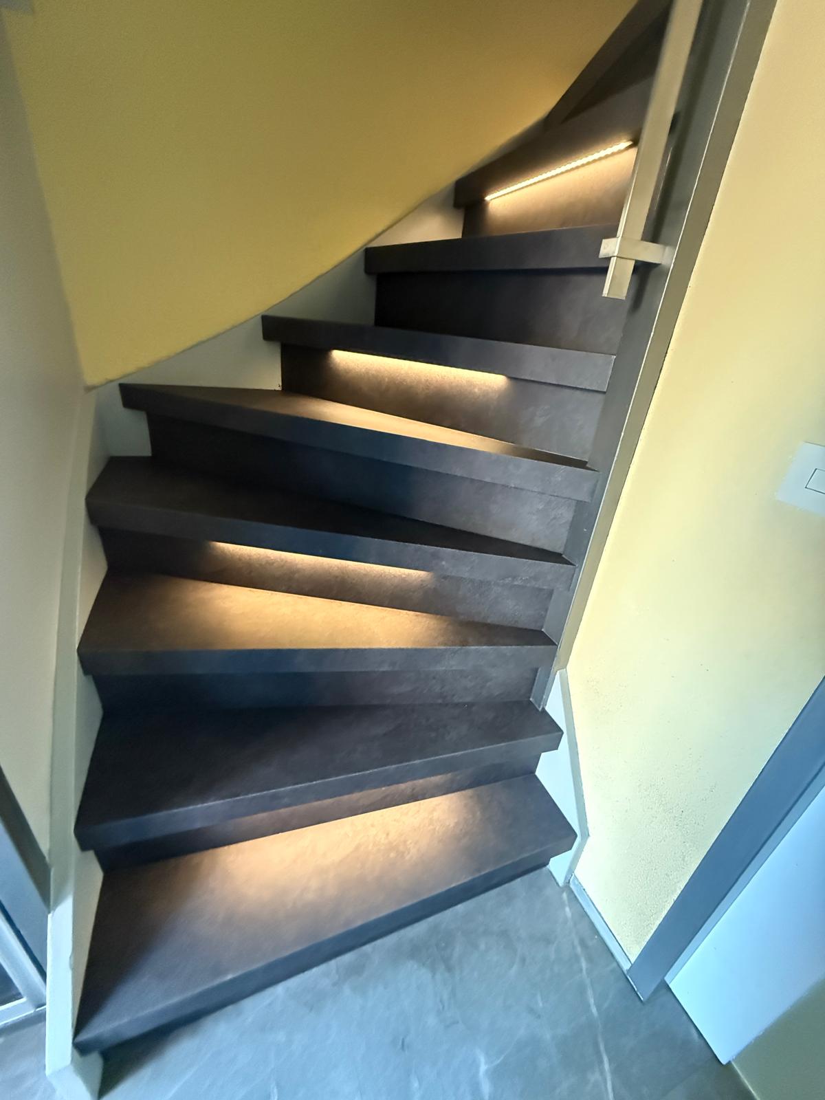 Betonlook trappen Rock antraciet